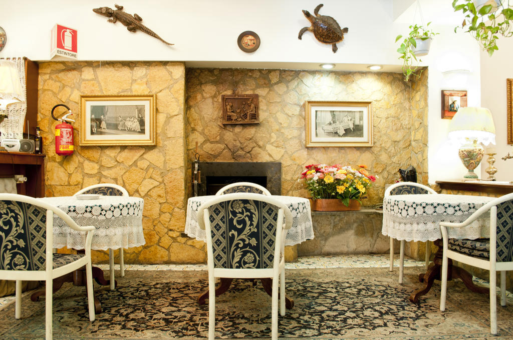 Hotel Palma Castellammare di Stabia Extérieur photo